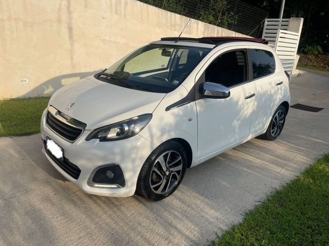 Peugeot 108 PureTech 82 5 porte Allure