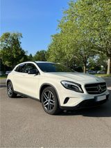 Mercedes-Benz GLA 220d 4-MATIC - Mercedes-Benz GLA 220 in Stuttgart