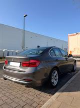BMW 325d Luxury Line, ACC*KEY*SHD*HEAD-UP - BMW 325 in Duisburg