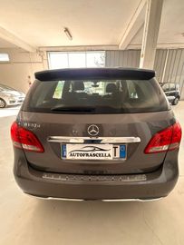 Mercedes B 180 - 6