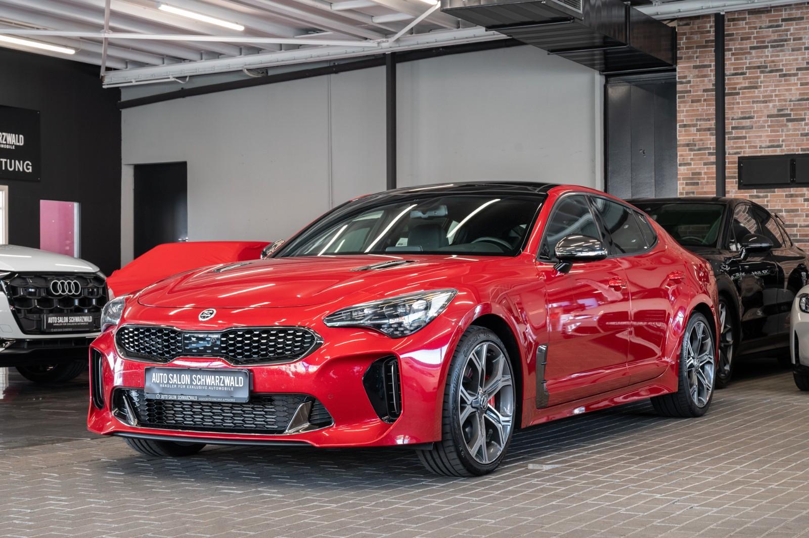 Kia Stinger GT 3.3 V6 4WD|HEAD-UP|PANO|H&K|BREMBO