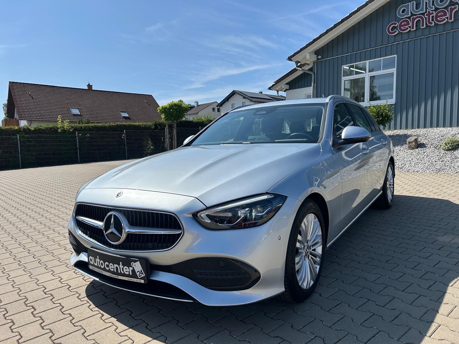 Fahrzeugabbildung Mercedes-Benz C 200 d Avantgarde°1.Hand°AHK°LED°Kamera°Navi°