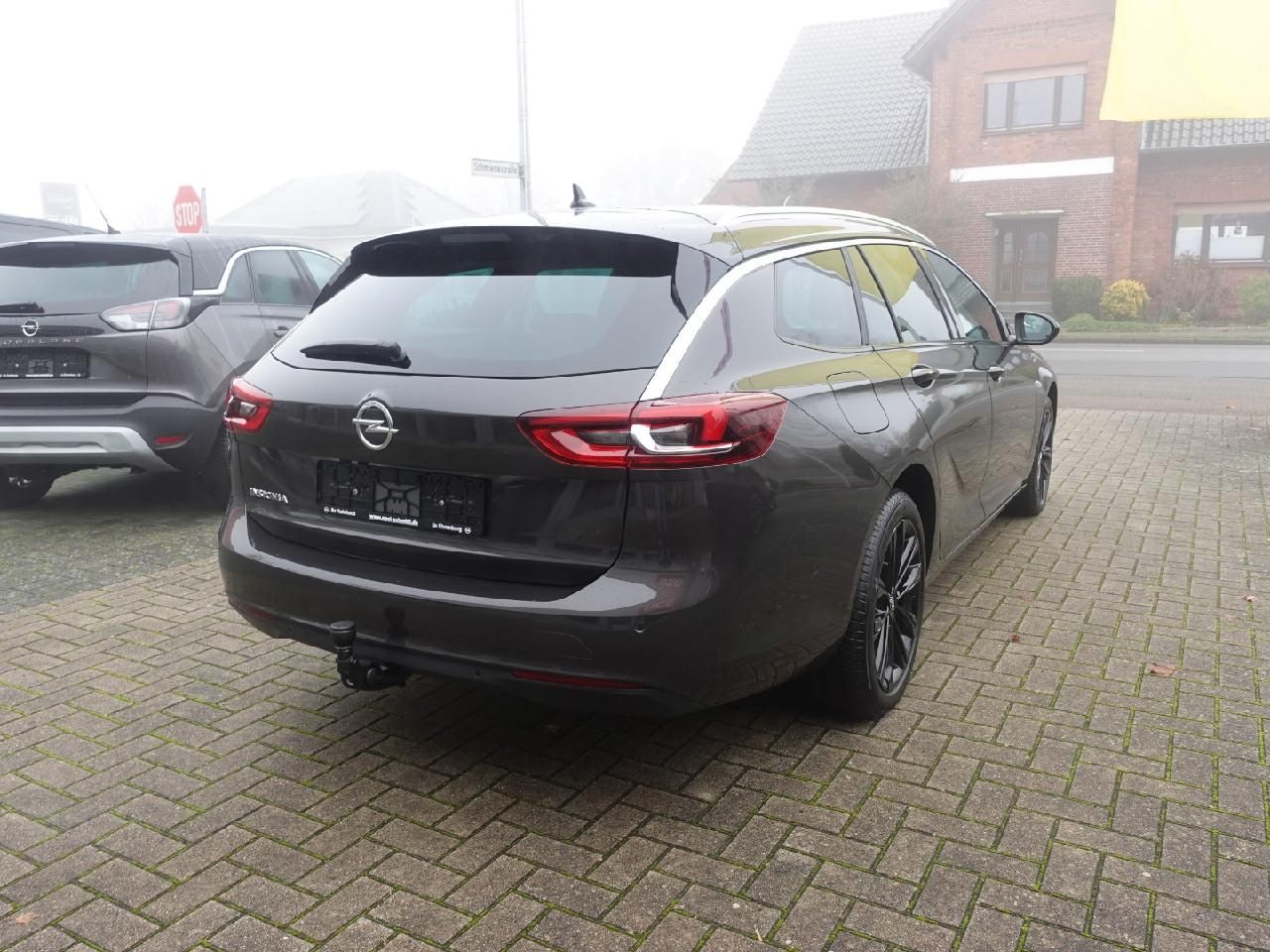 Fahrzeugabbildung Opel Insignia B Sports Tourer 1,5 Business Elegance