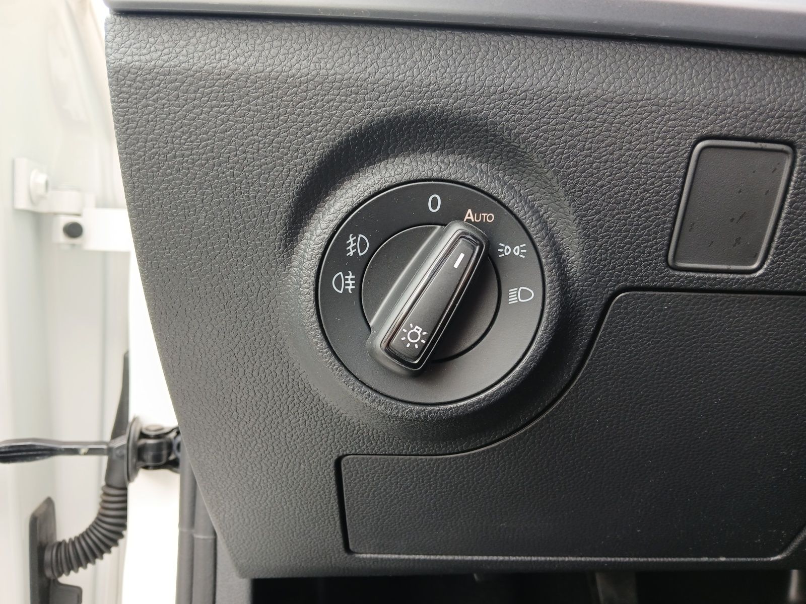 Fahrzeugabbildung SEAT Ibiza TSI FR -Line LED Navi AID GRA RFK SH LM