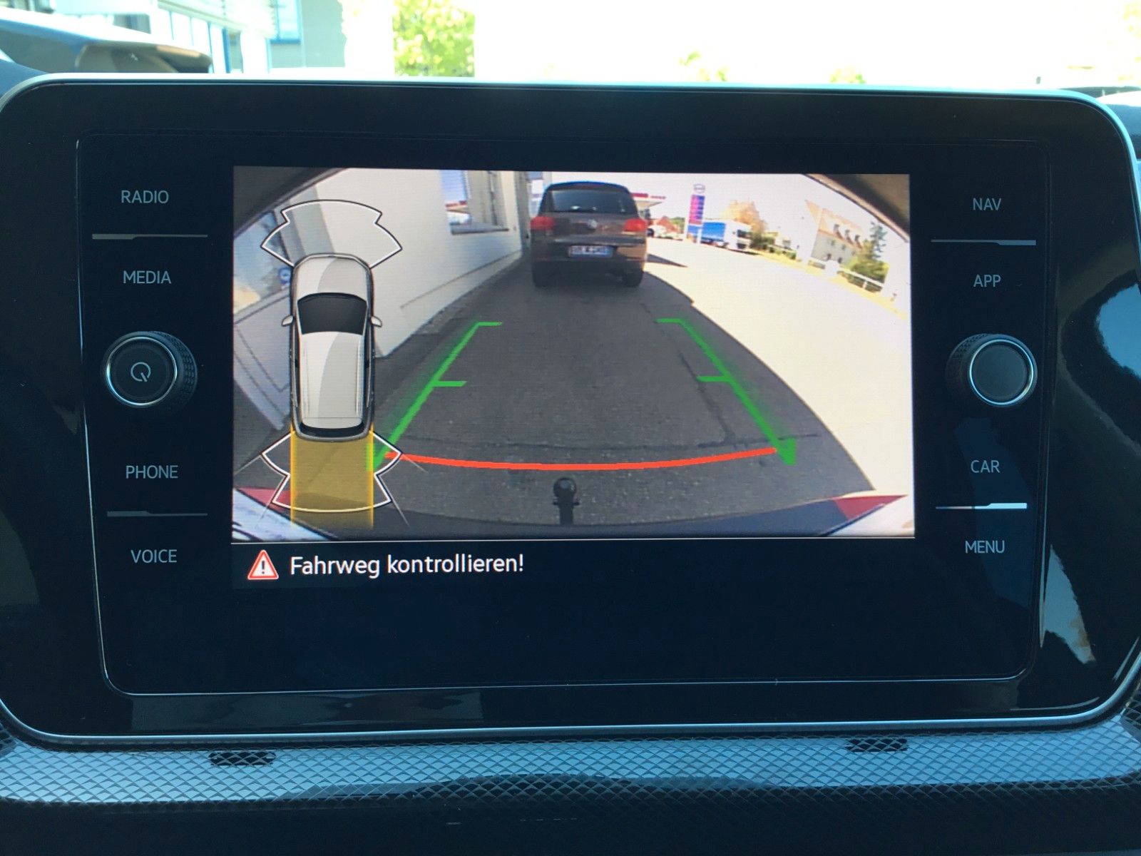 Fahrzeugabbildung Volkswagen T-Cross 1.5 TSI DSG GOAL+AHK+17"+ACC+Kamera