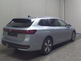 Volkswagen Passat Var. 2.0 TDI Business DCC Navi HuD 360° - Volkswagen Passat: 3.2