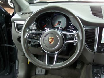 Porsche Macan - 5