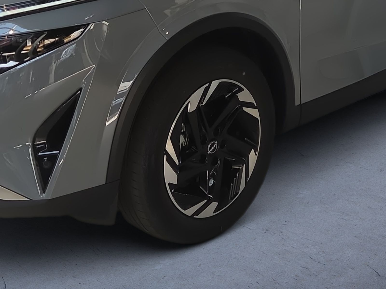 Fahrzeugabbildung Nissan Qashqai 1.3 DIG-T MHEV N-Connecta Schalter *NAVI