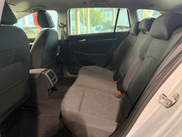 Volkswagen Golf - 12