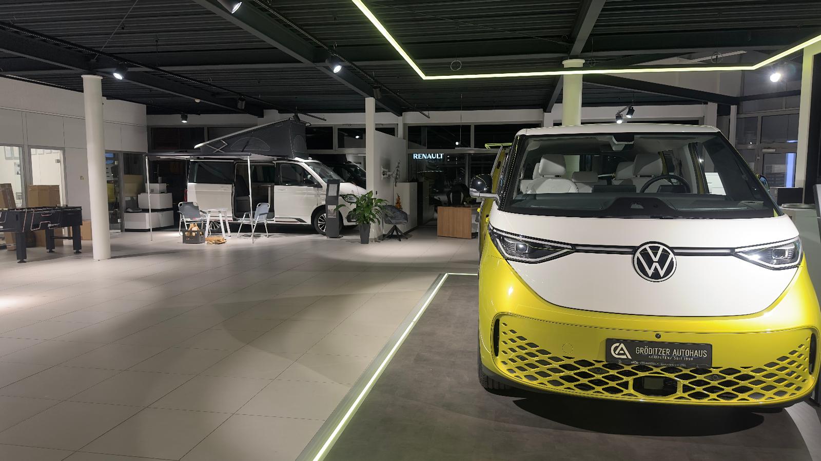 showroom-image-top