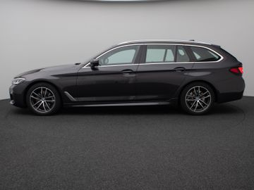 Fahrzeugabbildung BMW 520d xD Tour M Sport HI-FI M Sportfahrwerk