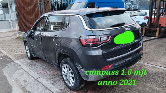 Jeep Compass incidentata sinistrata mondialcars 