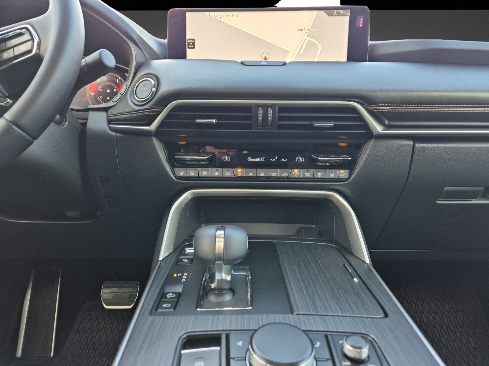 Fahrzeugabbildung Mazda CX-80 2.5 PHEV Homura Plus CAPTAIN SEATS
