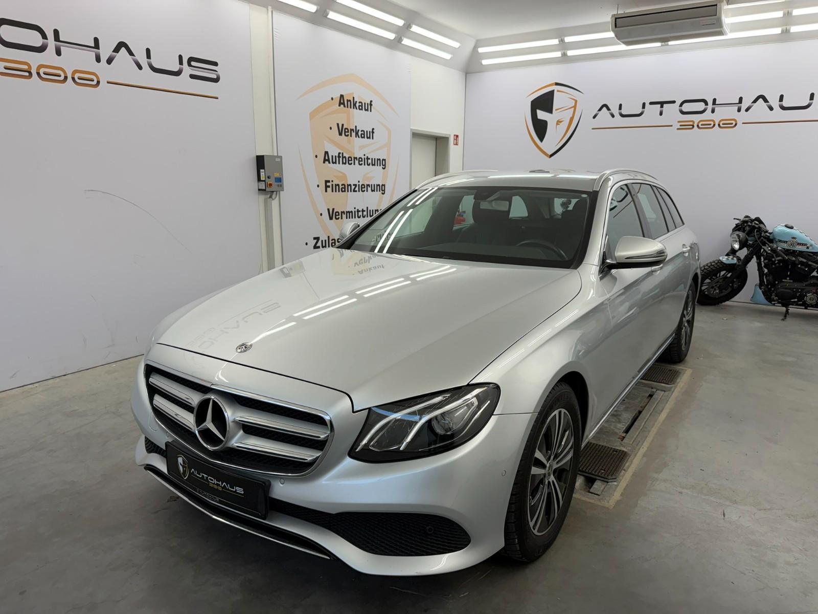 Mercedes-Benz E 200d T-Modell KLIMA NAVI TEMPO LED MFL SHZ RFK