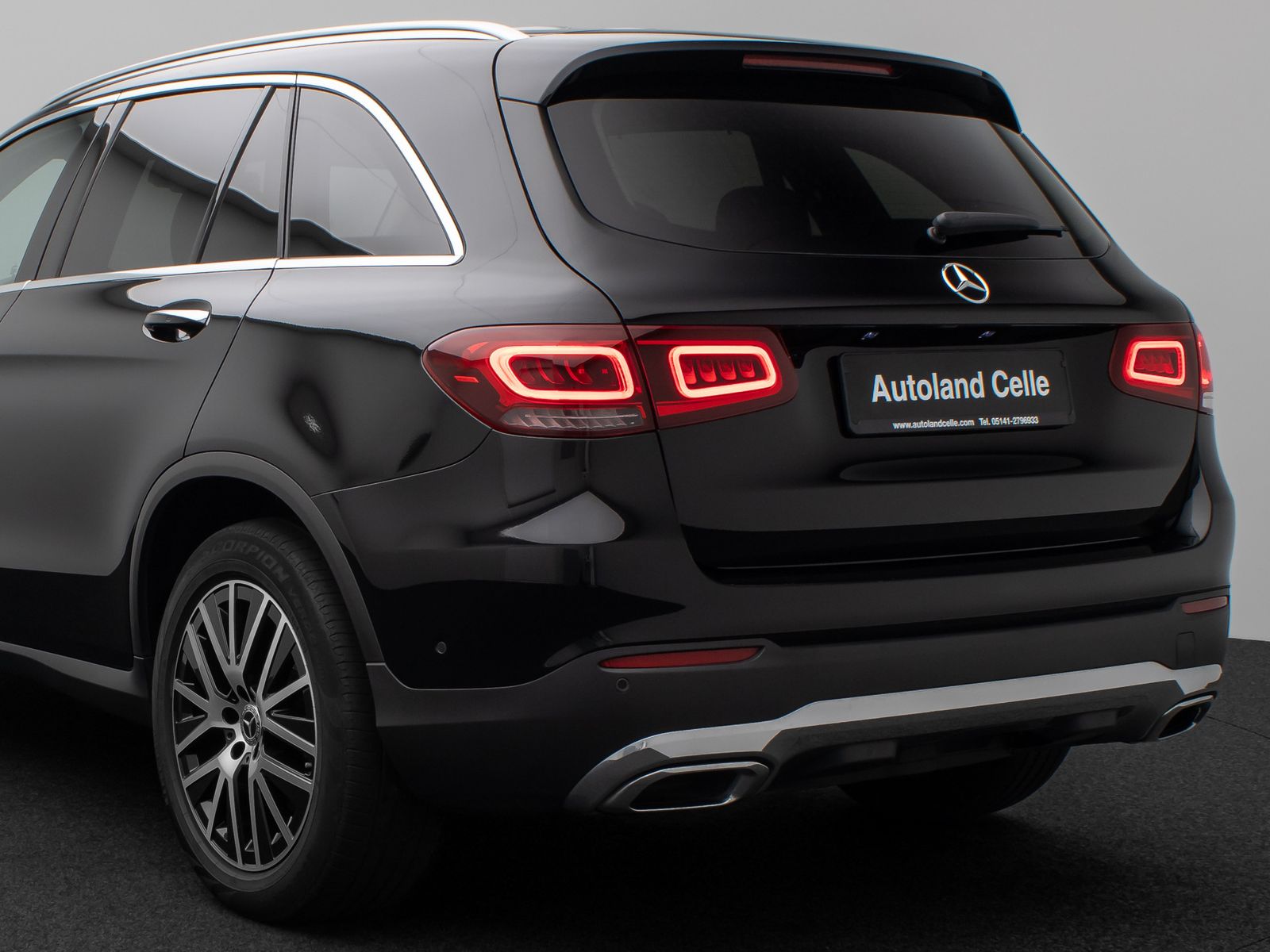 Fahrzeugabbildung Mercedes-Benz GLC 300 4Matic 9G-TRONIC Standhzg PDC LED AHK