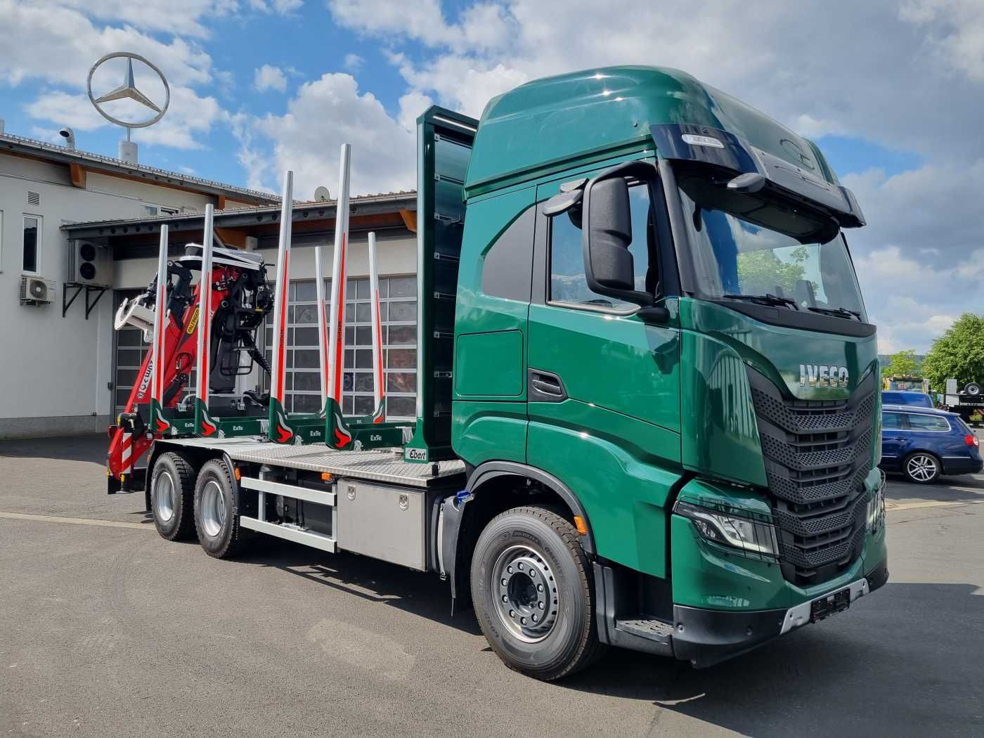 Fahrzeugabbildung Iveco X-WAY AS300X57ZP ON+ 6x4 Palfinger Epsilon M12 Z