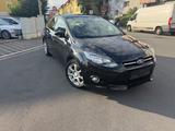 Ford Focus Lim. Titanium - Ford Focus aus 2011: Titanium