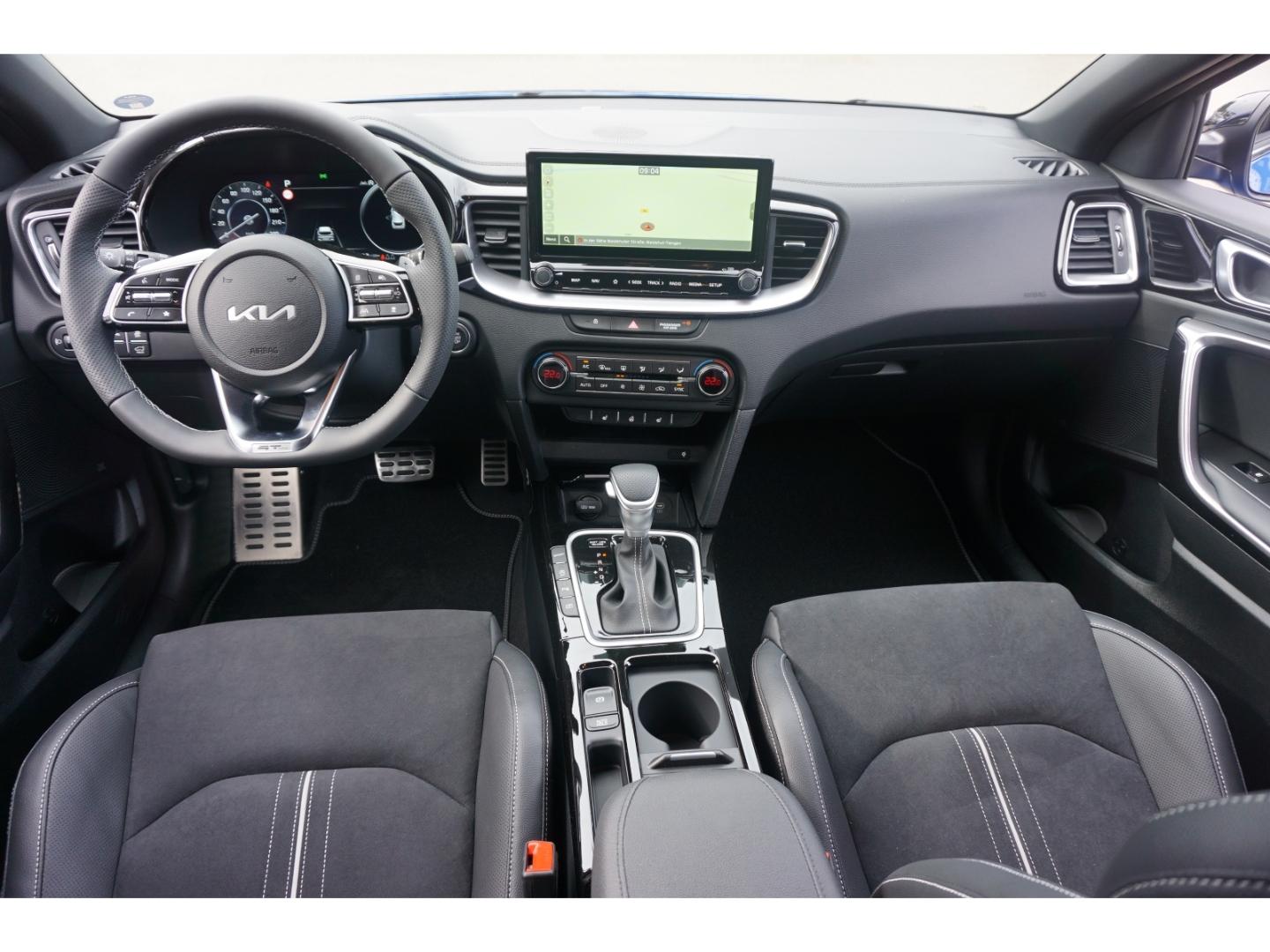 Kia Ceed_sw 1.5T 140 GT Line DCT7 AHK Navi Techn. AC
