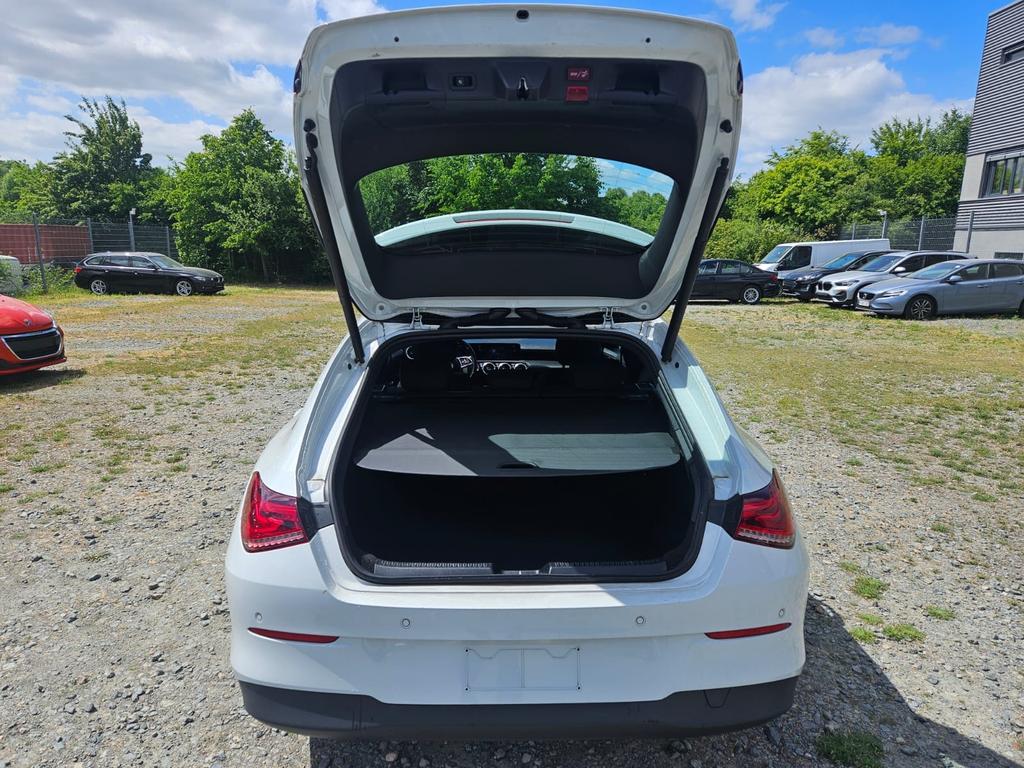 Mercedes-Benz CLA 180 Shooting Brake
