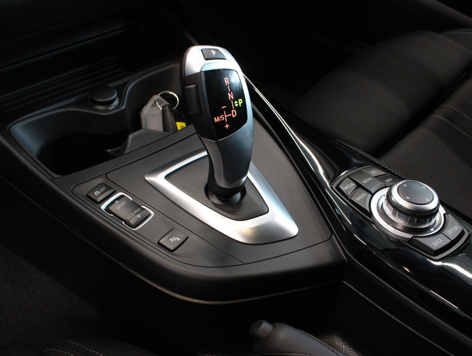 Fahrzeugabbildung BMW 118 i Sport Line 1.Hand*LED*Navi*TOP