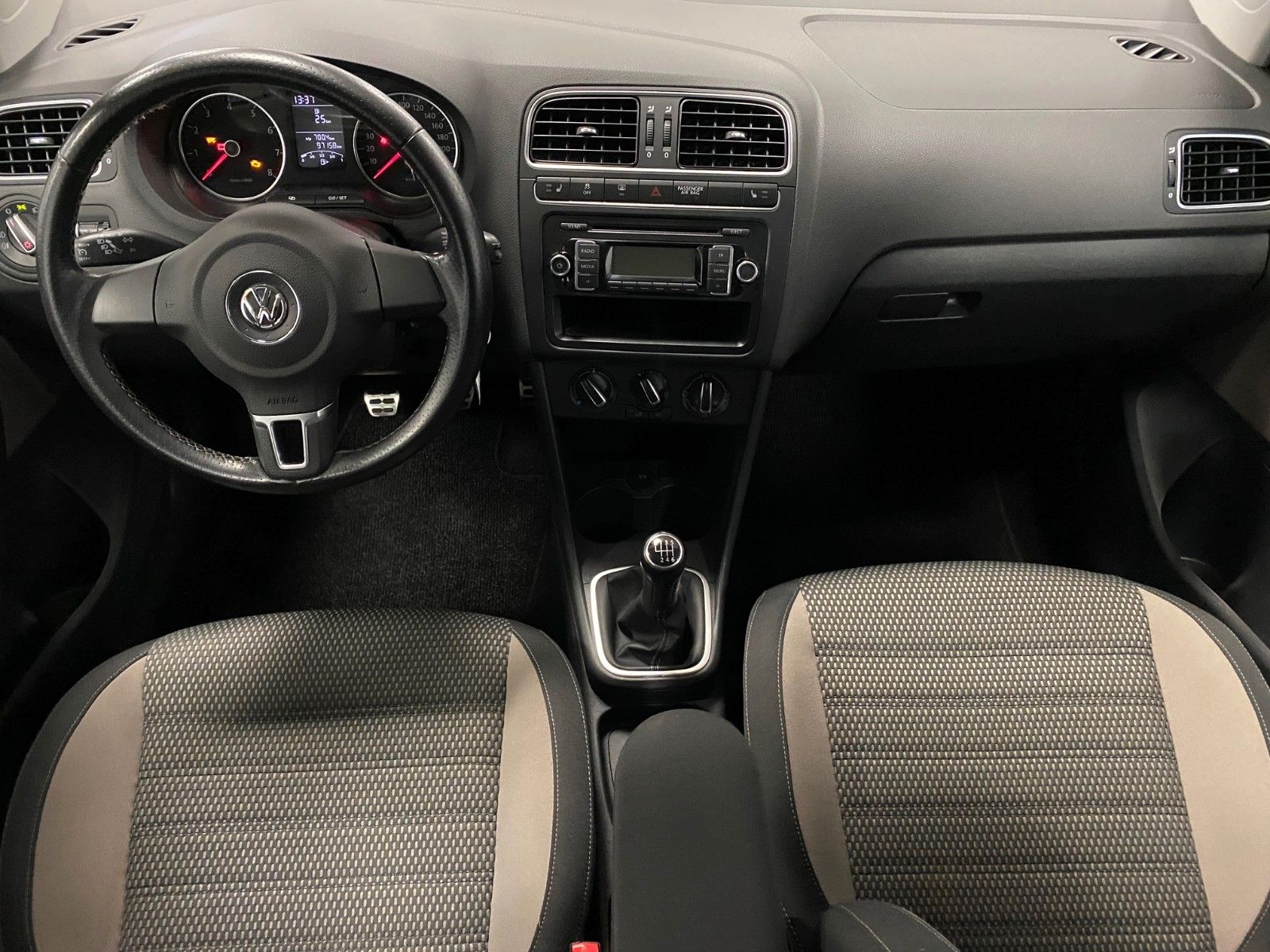 Fahrzeugabbildung Volkswagen Polo 1.2 TSI CrossPolo 1.Hand+17"Alu+CHECKHEFT++