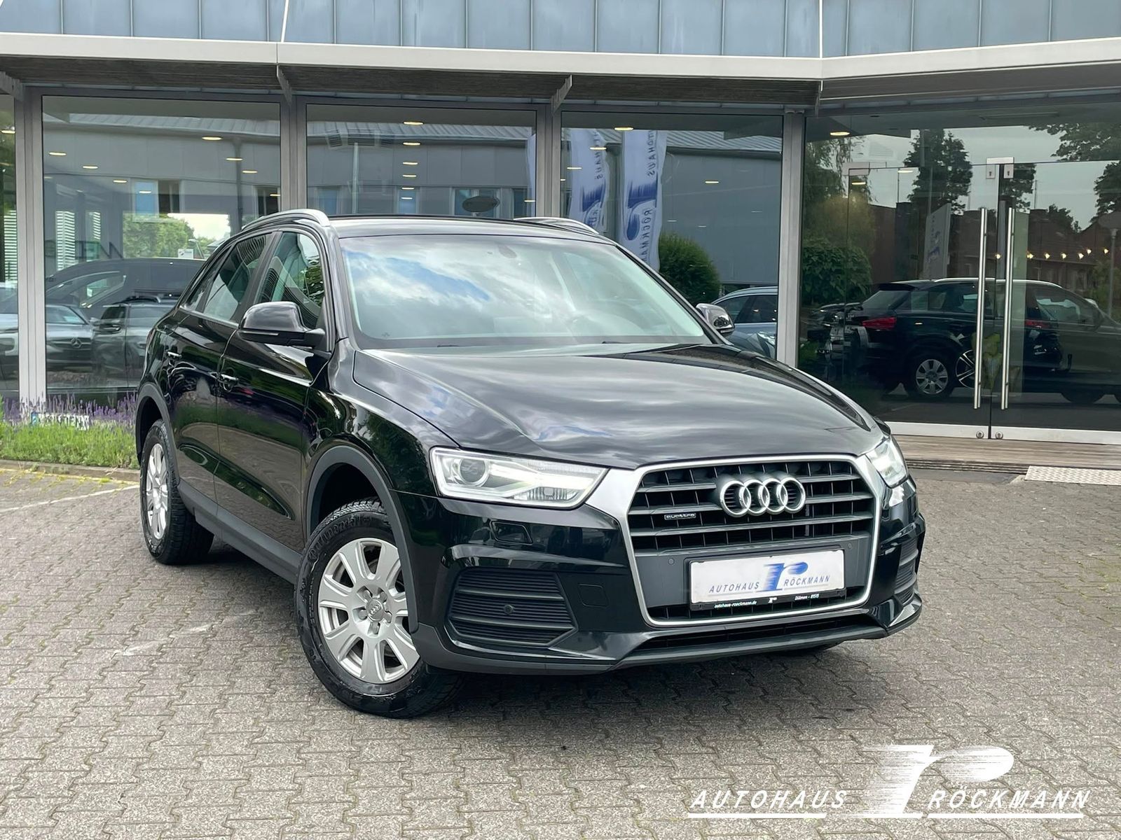 AUDI Q3 TDI quattro Aut. AHK Tempo el.Heckk