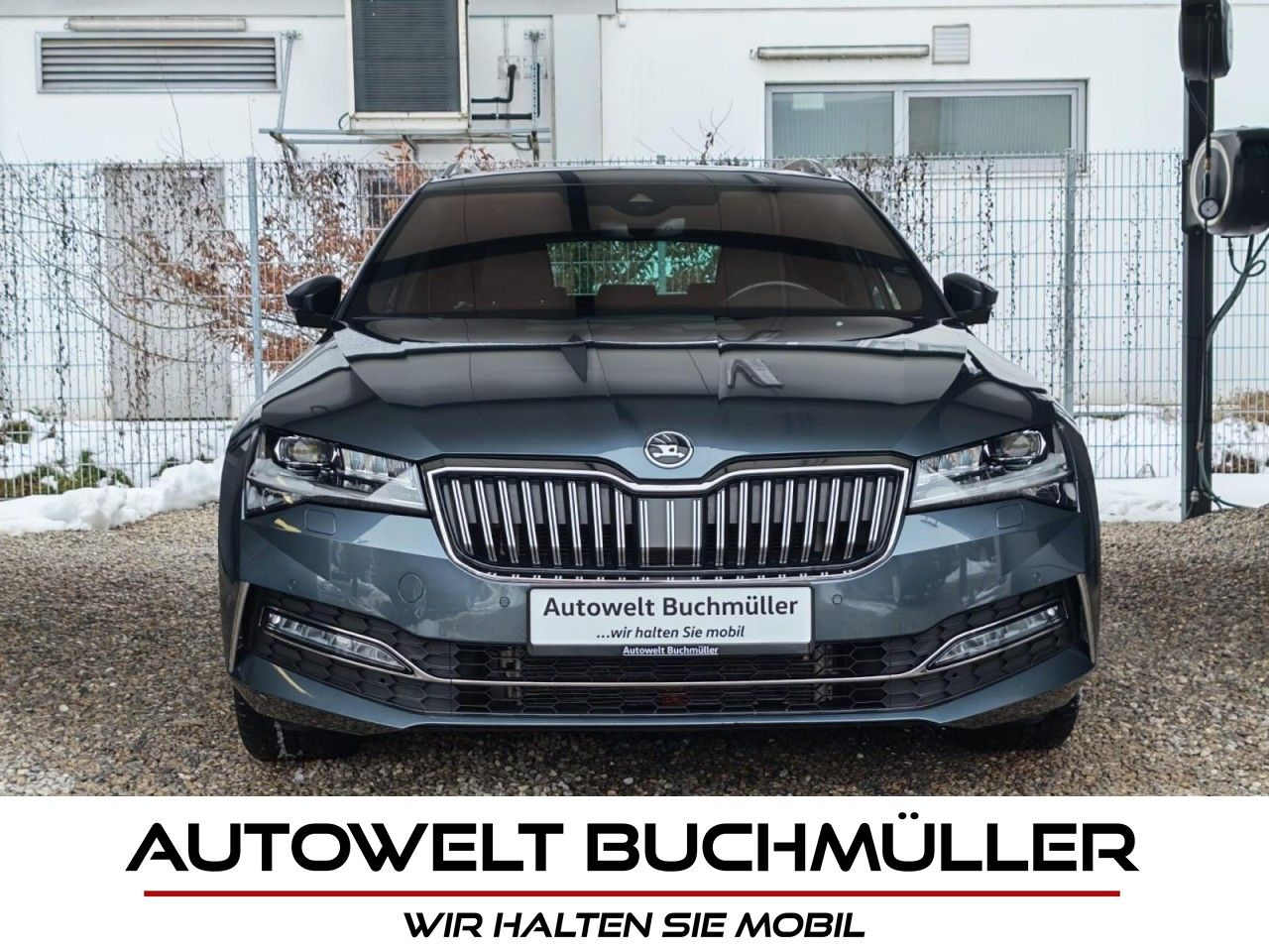 Gebrauchtwagen Skoda Superb Superb 2.0 TDI DSG,4×4,L&K,MATRIX,PANO,AHK,LEDER in Nersingen