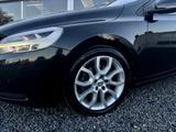 Volvo V40 Momentum 190 PS LED/NAVI/KAMERA/PremiumSound - Volvo V40 mit Benzin-Antrieb: Limousine