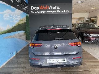 Fahrzeugabbildung Volkswagen Golf VIII Life eTSI DSG Navi LED