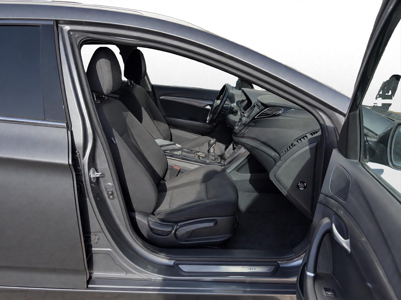 Hyundai i40 2013 — photo 20