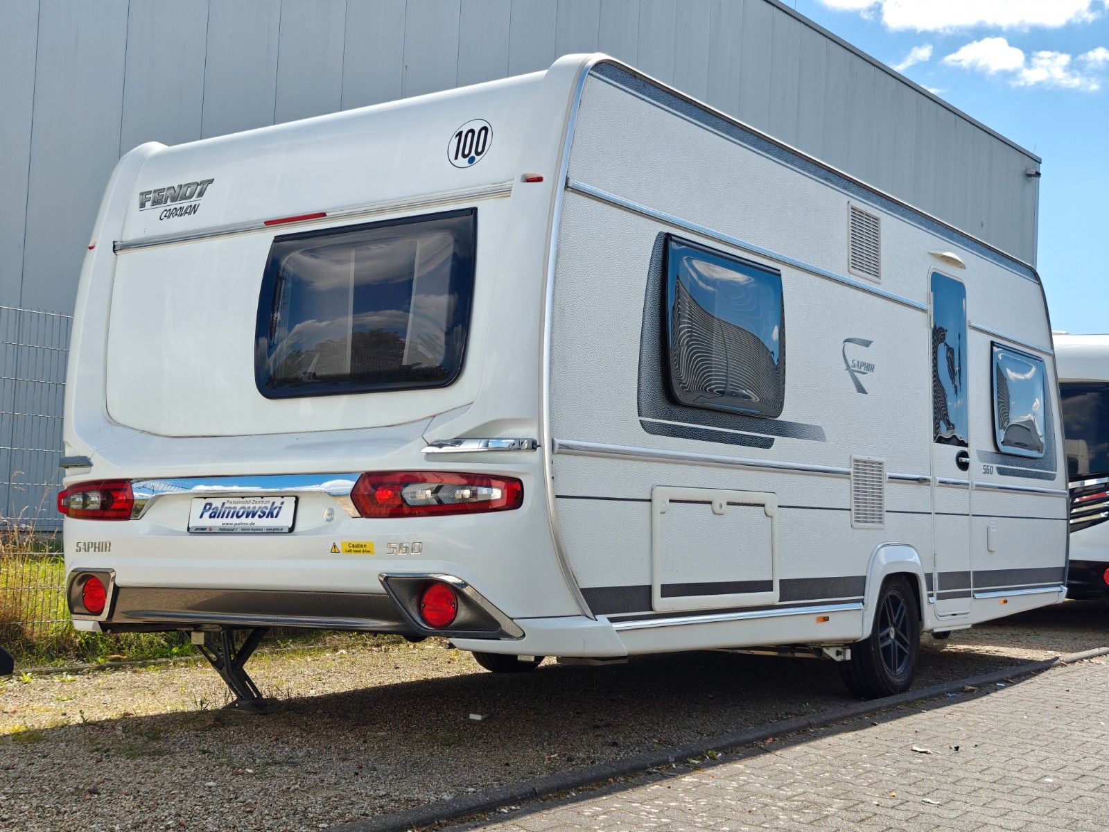 Fahrzeugabbildung Fendt Saphir 560 SF - Mover, Backofen, Citywasser -