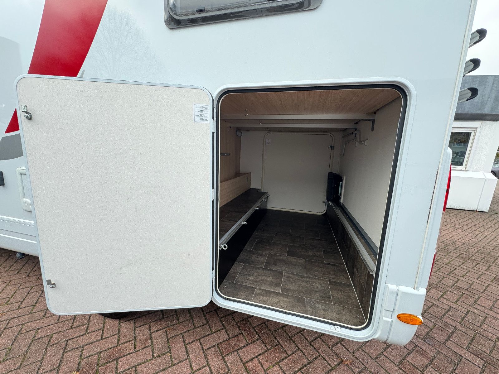 Fahrzeugabbildung Bürstner Lyseo TD A 700 FIAT 6 Schlafplätze SAT KAMERA