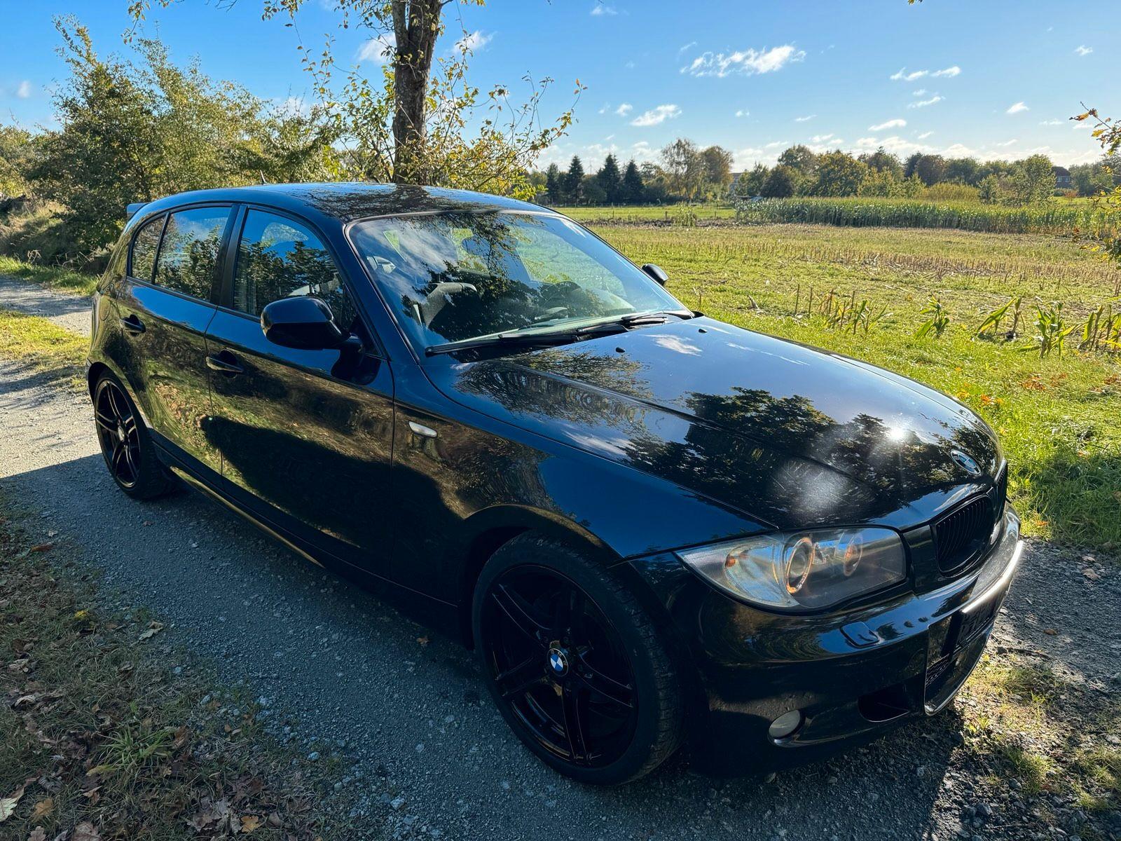 BMW 118 2010 — photo 7
