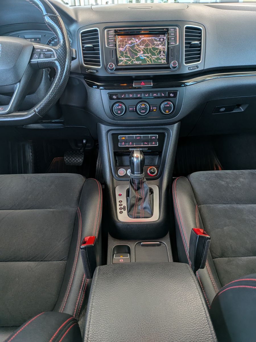Fahrzeugabbildung SEAT Alhambra FR-Line Allrad BI-Xenon Cam 7-Sitz AHK