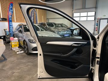 BMW X1 xDrive 20 d *HeadUp*Pano*AHK*Kamera*