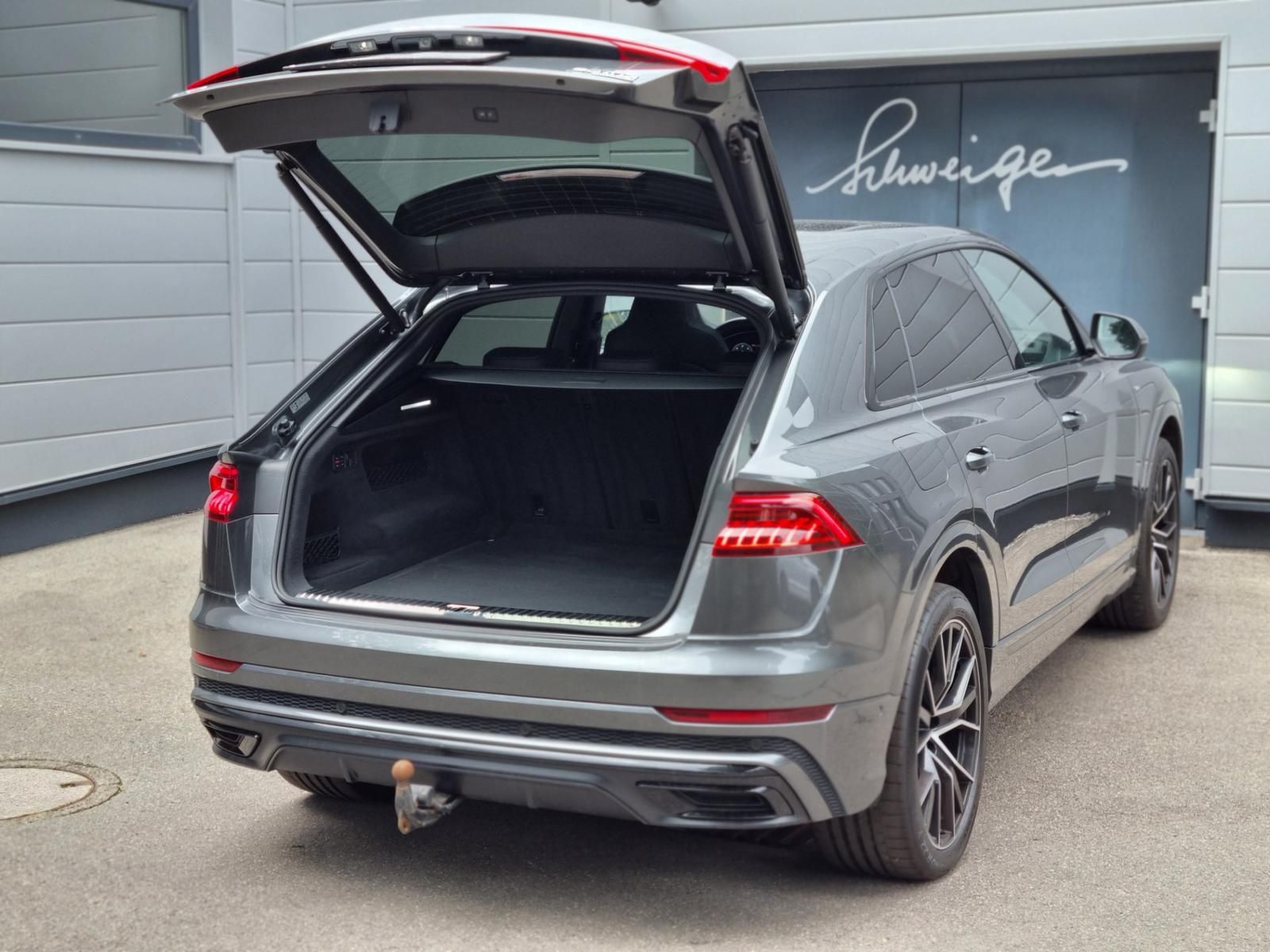 Audi Q8 50 TDI quattro S-Line foto 5