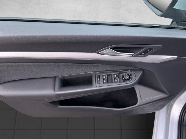 Golf VIII Variant Life 1.5 eTSI DSG AHK*Navi*LED