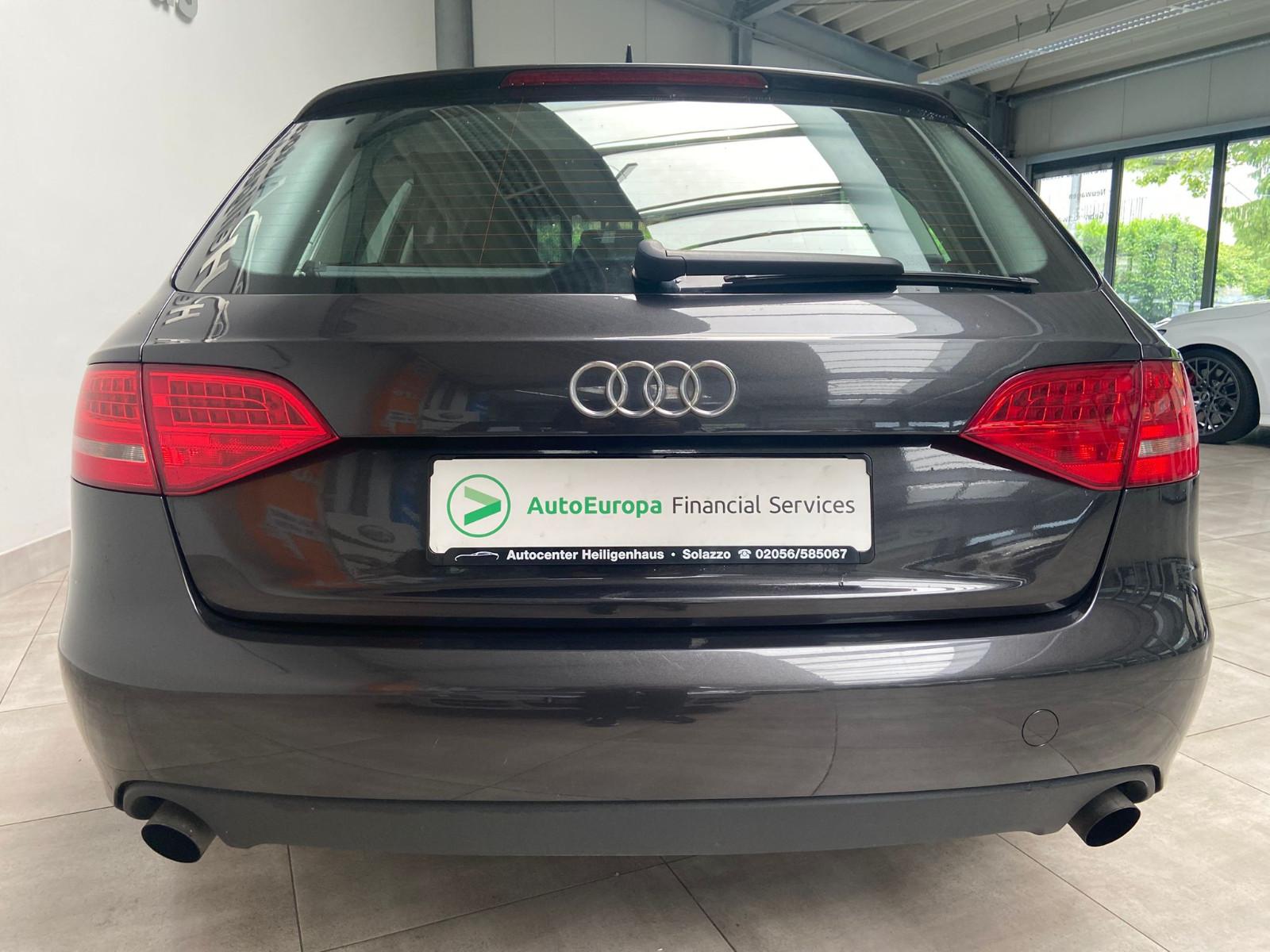 Audi A4 2010 — photo 5