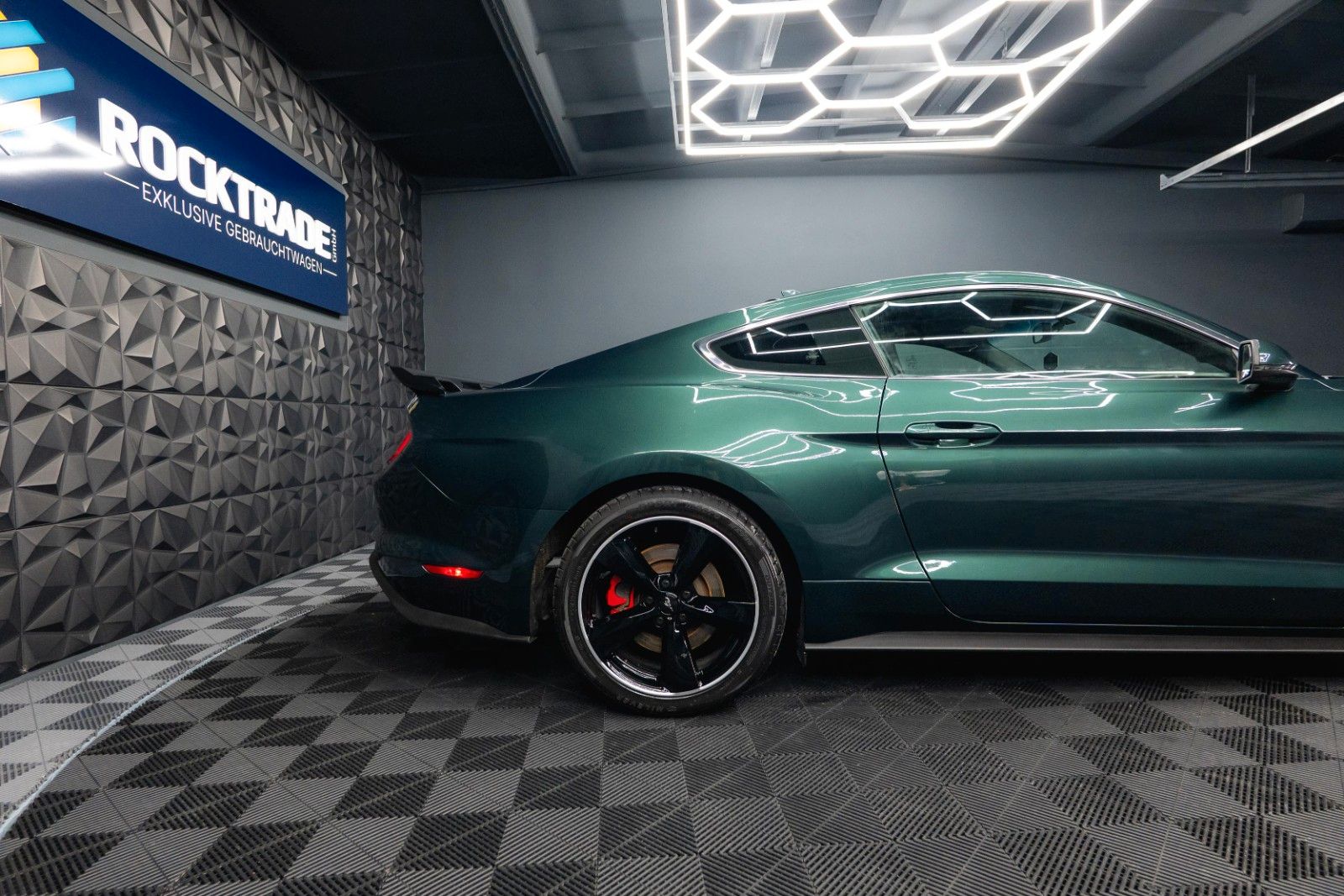 Fahrzeugabbildung Ford Mustang 5.0 V8 BULLITT 6-Gang RECARO Unfallfrei