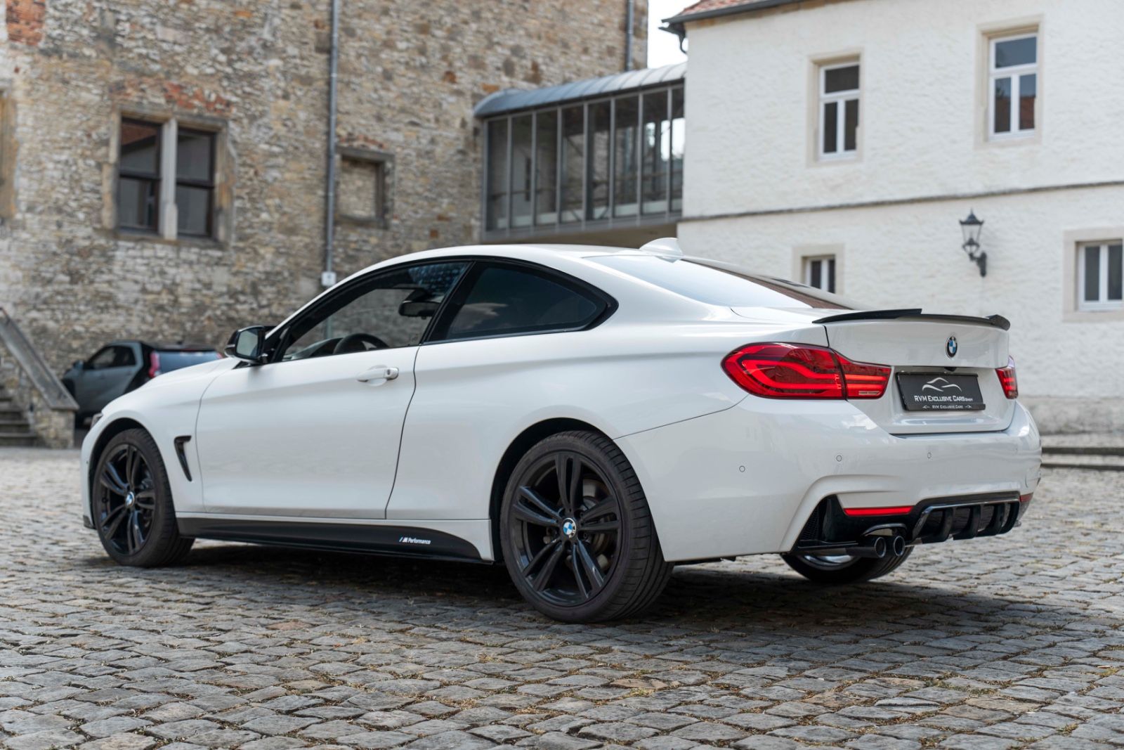 Fahrzeugabbildung BMW 430IX M-PERFORMANCE H&K HUD LED KAM CARPLAY ALC