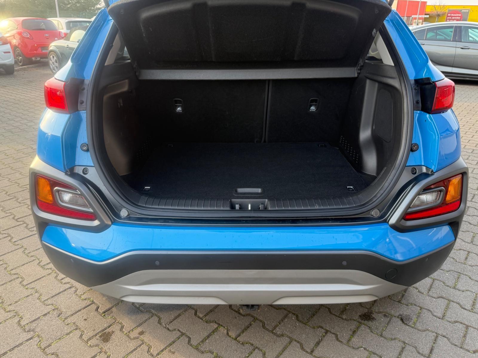 Hyundai Kona Premium 2WD