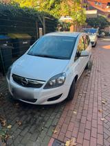 Opel Aoto Opel Zafira - Opel Zafira mit CNG-Antrieb