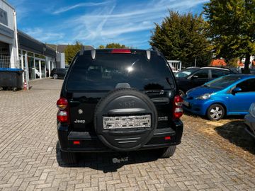 Bild 4 Jeep Cherokee 2.8 CRD Sport