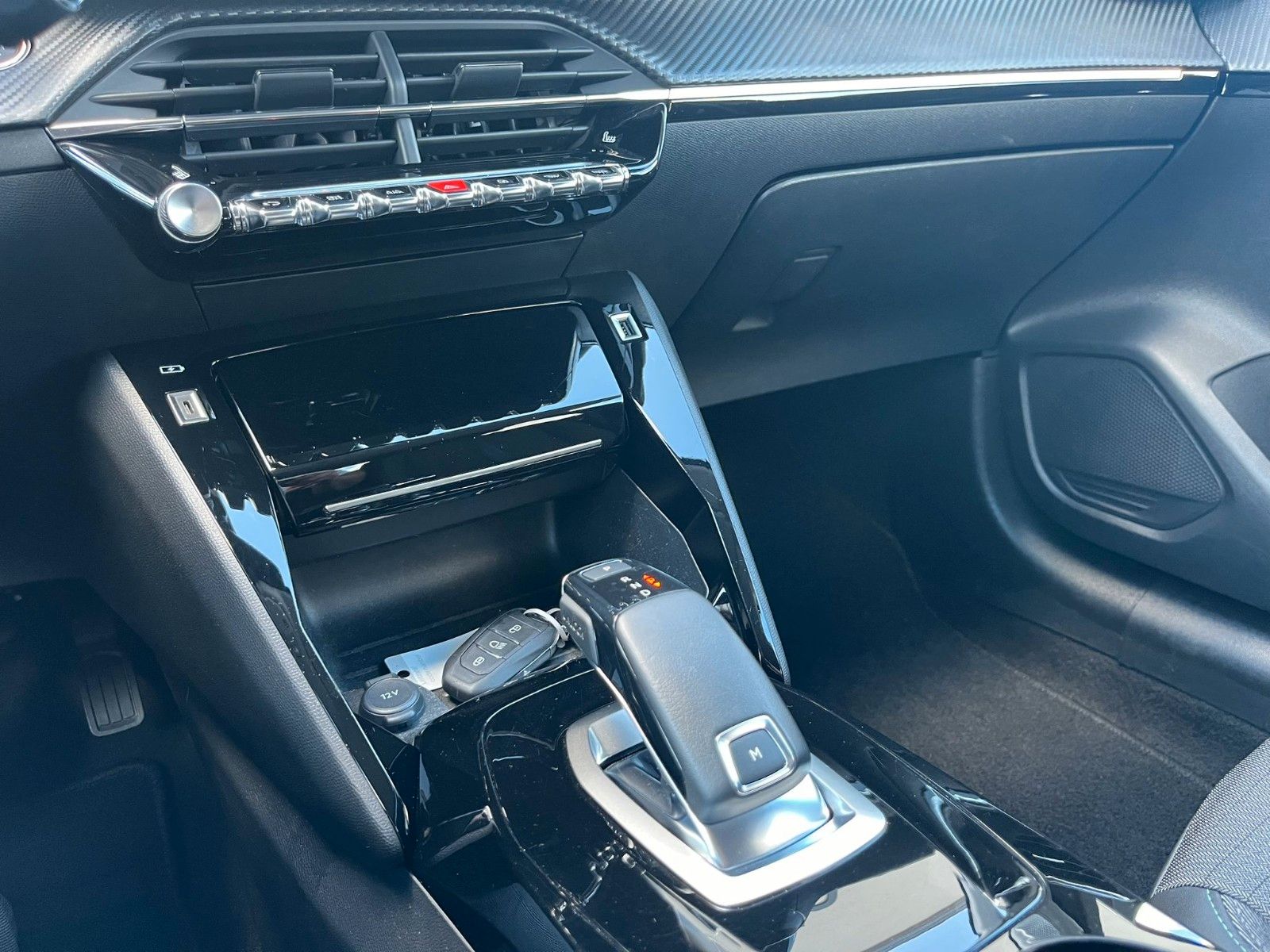 Fahrzeugabbildung Peugeot 208 Allure Pack