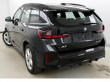BMW X1 sDrive 20i M Sport HeadUp ACC 360°Kam eSitze - BMW: Schwarz, Sportfahrwerk