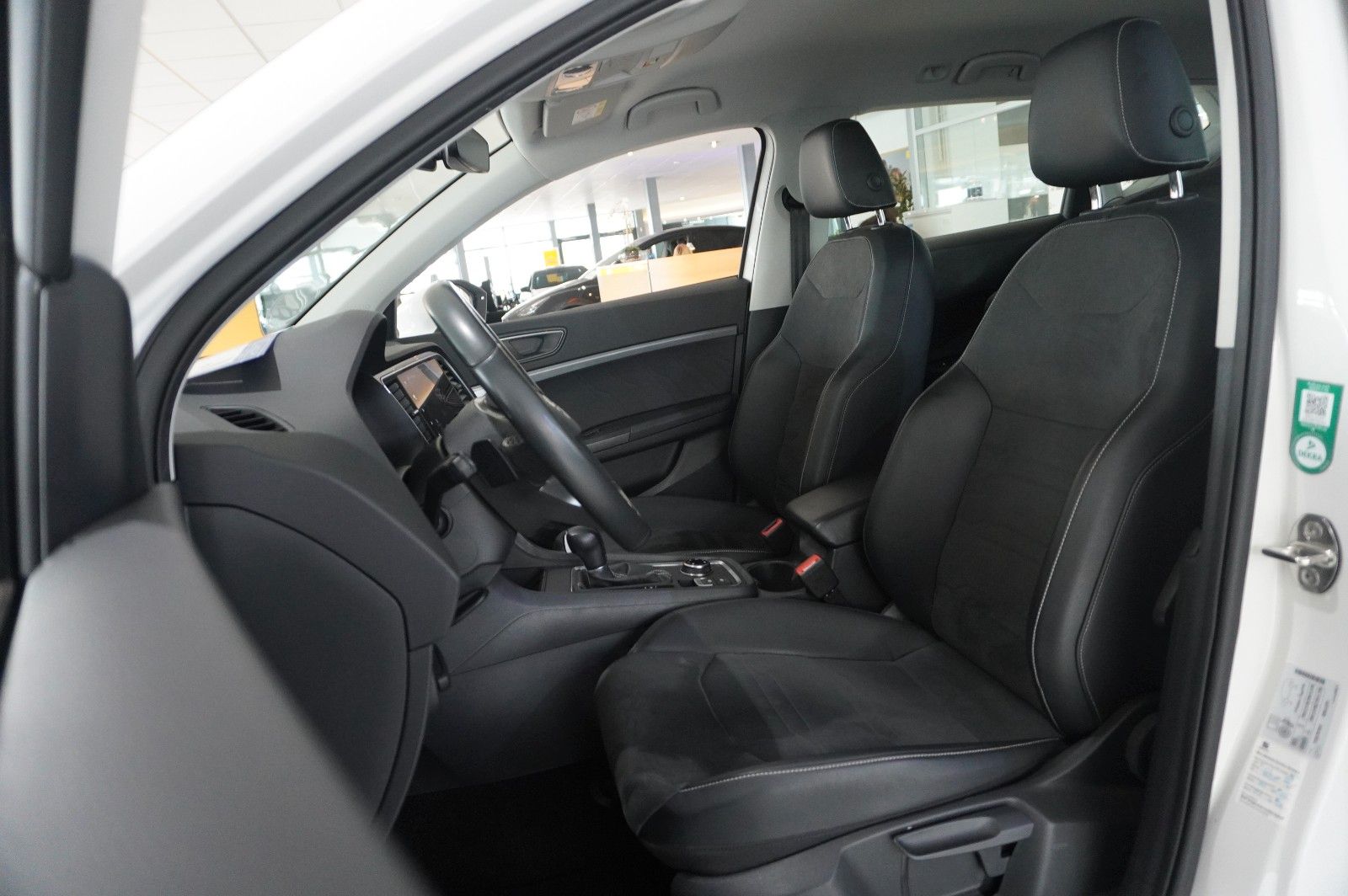 Fahrzeugabbildung SEAT Ateca 2.0 TDI 4DRIVE STYLE NAVI/LED/SH/SPORT/AHK