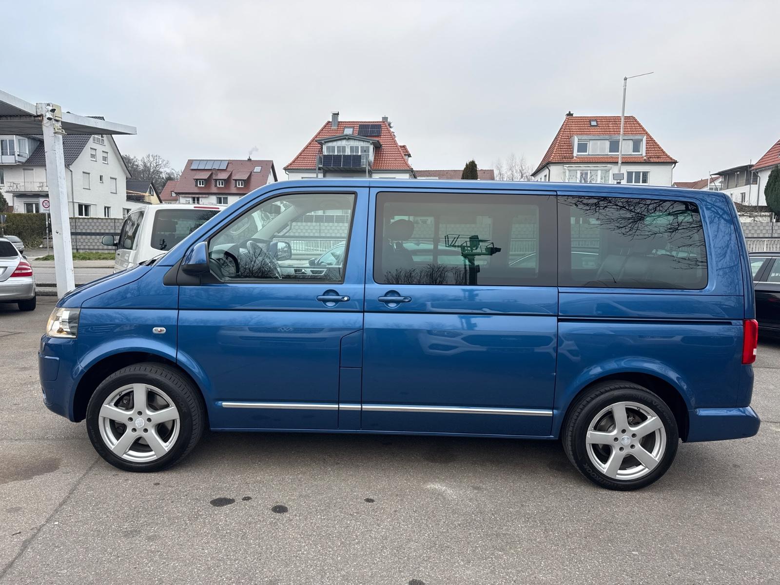 Volkswagen T5 Multivan*DSG*4MOTION*AHK*7Sitzer*