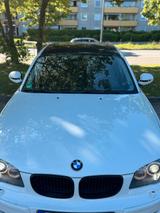 BMW -er1 -Autos - BMW aus 2010: 1er