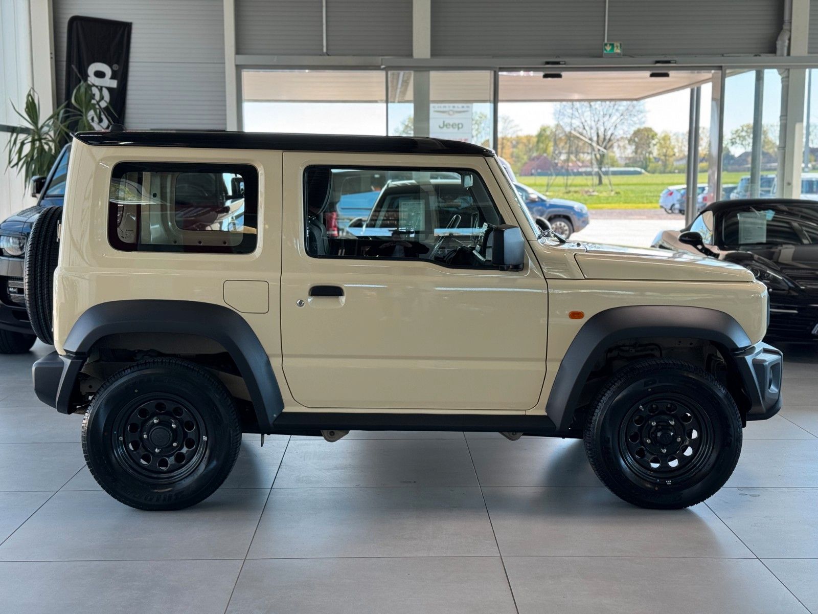 Fahrzeugabbildung Suzuki Jimny 1.5 Comfort AllGrip NFZ Klima Sitzheizung