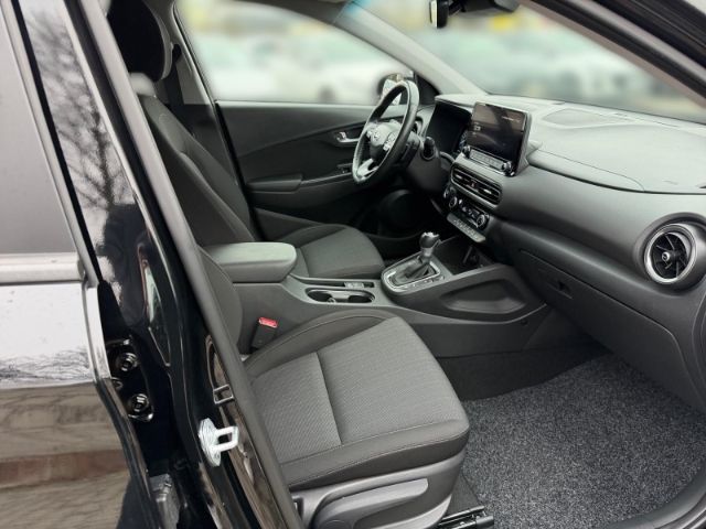 Fahrzeugabbildung Hyundai KONA Prime HUD Navi Digitales Cockpit Soundsyste
